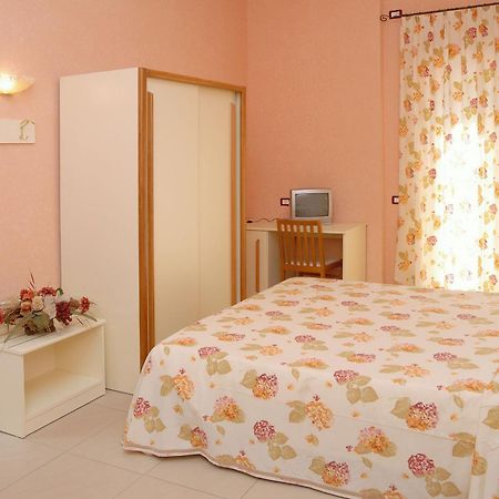Villaggio Lido Del Mare Rodi Garganico Esterno foto