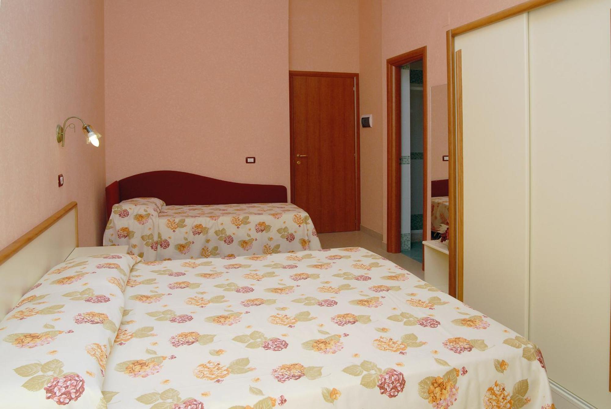Villaggio Lido Del Mare Rodi Garganico Esterno foto