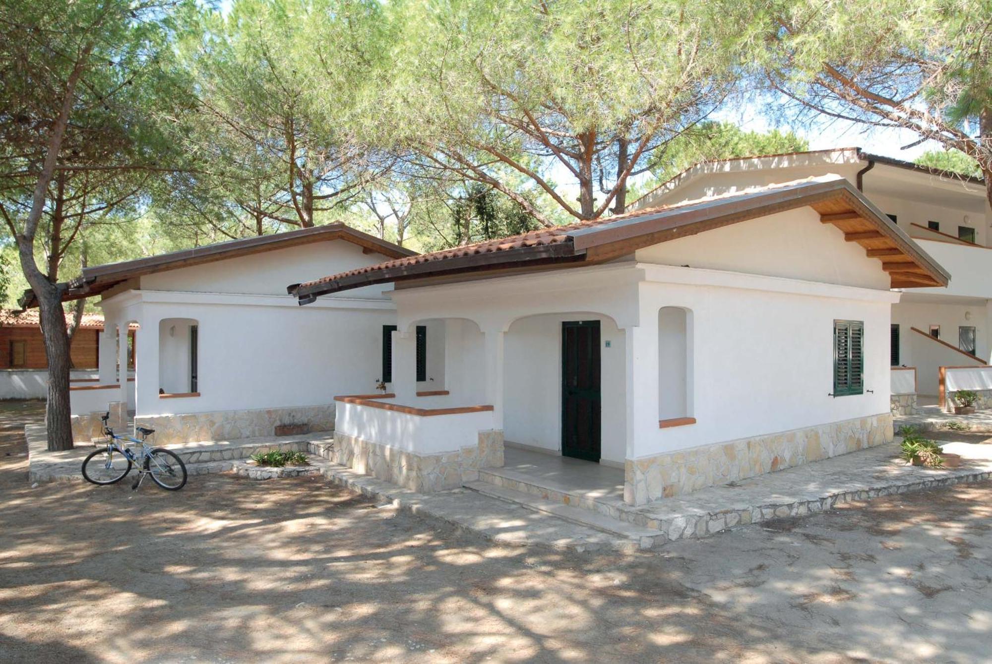 Villaggio Lido Del Mare Rodi Garganico Esterno foto