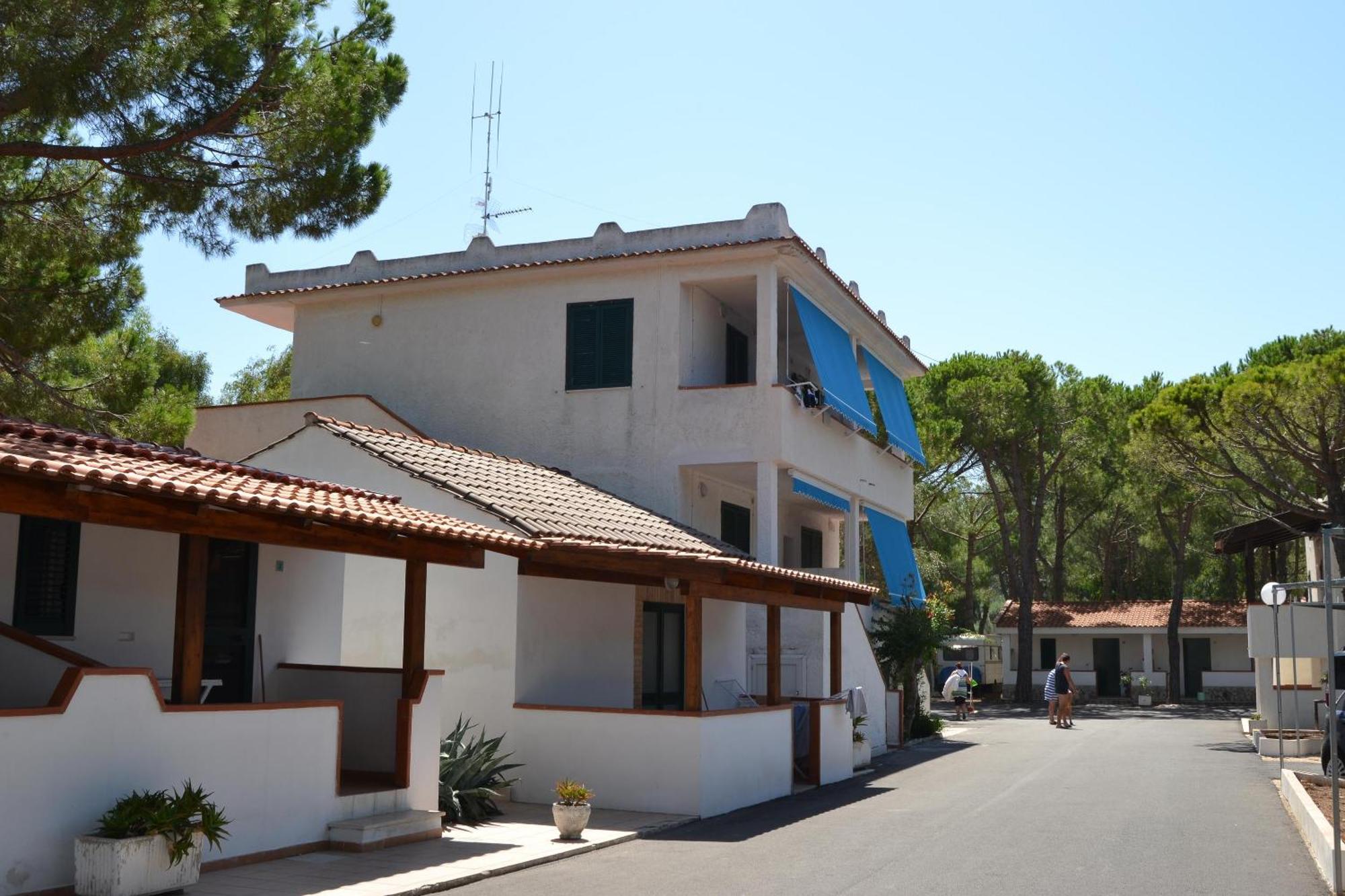 Villaggio Lido Del Mare Rodi Garganico Esterno foto